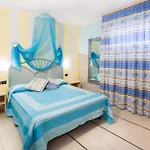 World Village Aparthotel 3*