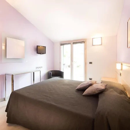 Hotel apartamentowy World Village Diano Marina