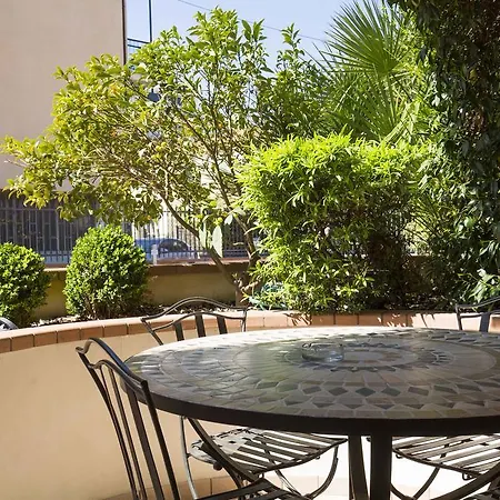 Appart hôtel World Village 3*