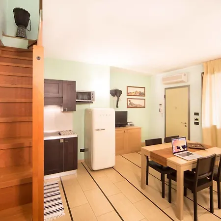 World Village Aparthotel 3*