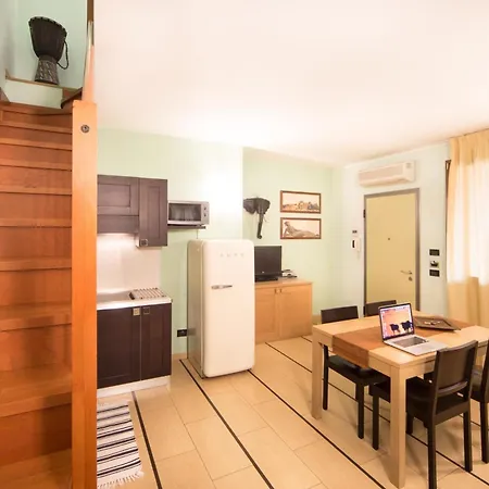 World Village Aparthotel 3*