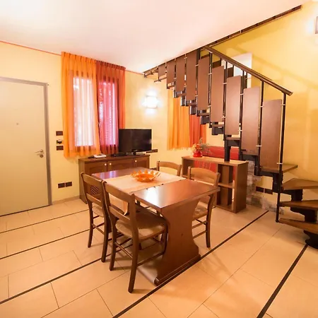 World Village Aparthotel
