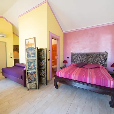 World Village Aparthotel