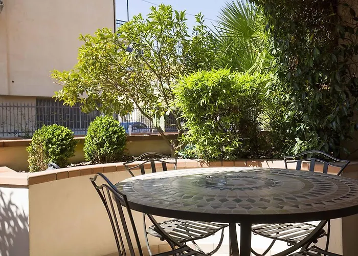 Lägenhetshotell World Village 3*